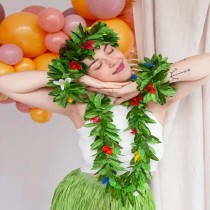 Kit Hawaiano con Foglie e Fiori di Stoffa 4pz Accessori Persona Tropicali