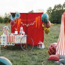Tovaglia di Carta 120x180cm color Tendone da Circo "Circus" Circo "Circus Party"
