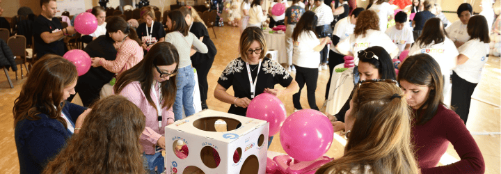 corsisti che lavorano con i palloncini in lattice Gemar durante i BPDAYS