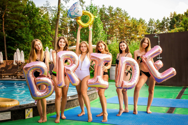 Come organizzare un addio al nubilato: idee e consigli per una festa perfetta